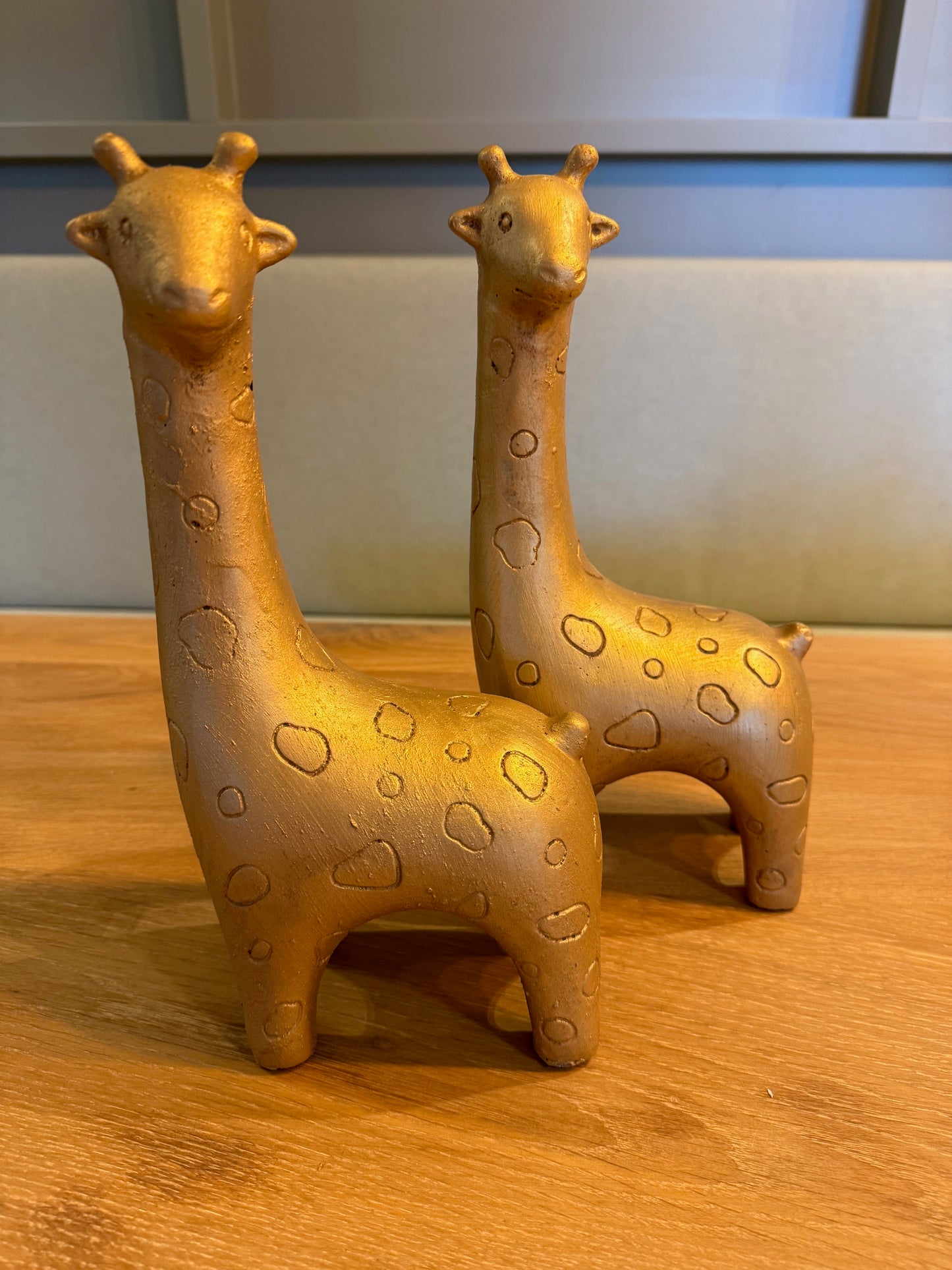 Gouden Giraffe Beeld – 30 cm