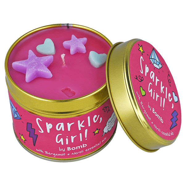Vegan Sparkle Girl geurkaars in vrolijk blikje van Bomb Cosmetics – handgemaakt, citrusgeur met bergamot en neroli