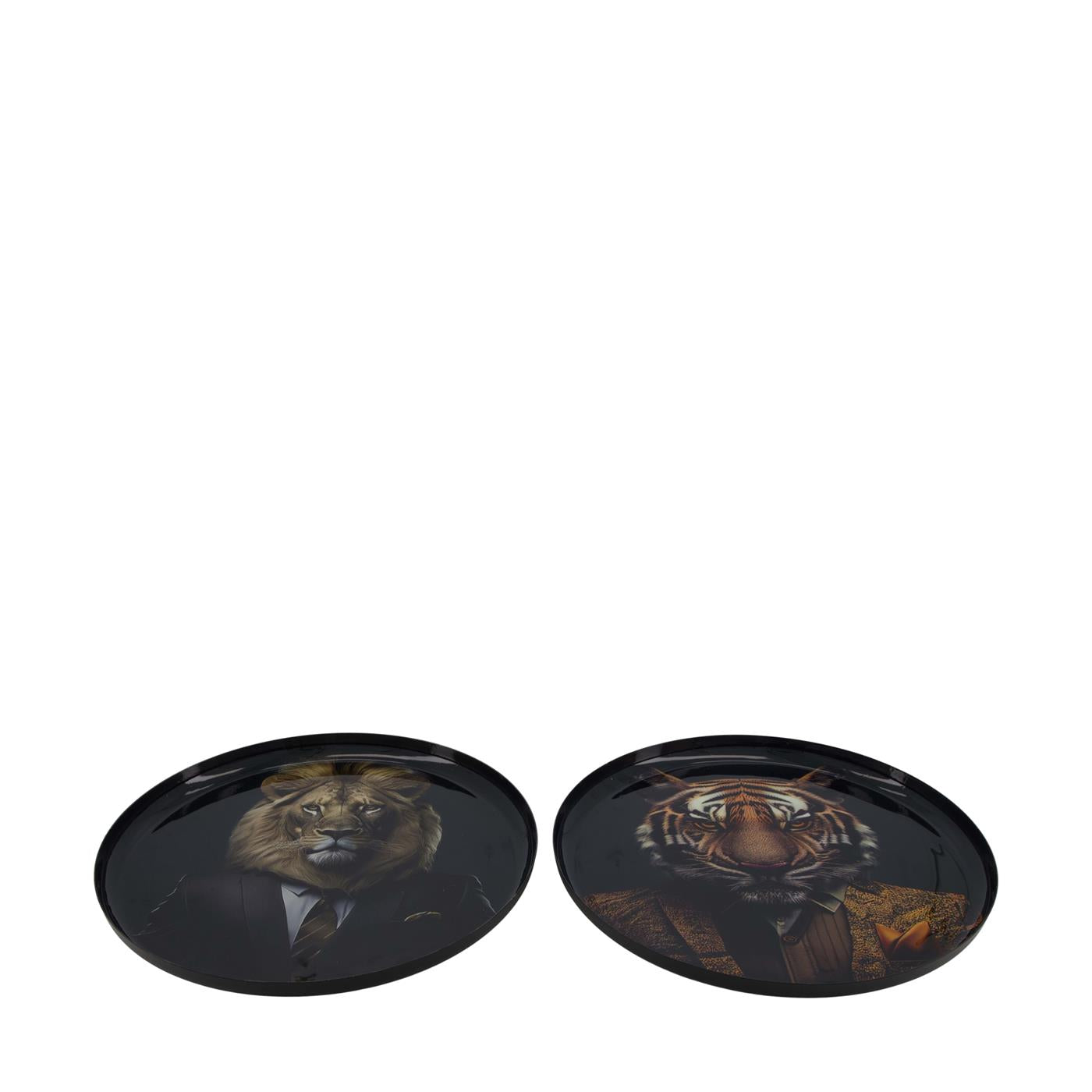Zwart metalen dienblad 28 cm met leeuw of tijger in kostuum β luxe dieren design