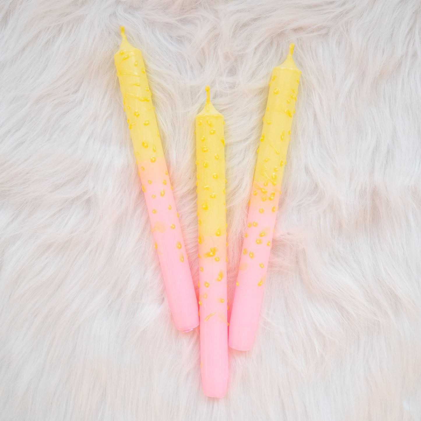 Dip Dye Kaarsen – Roze/Geel – Handgemaakt – Set van 2