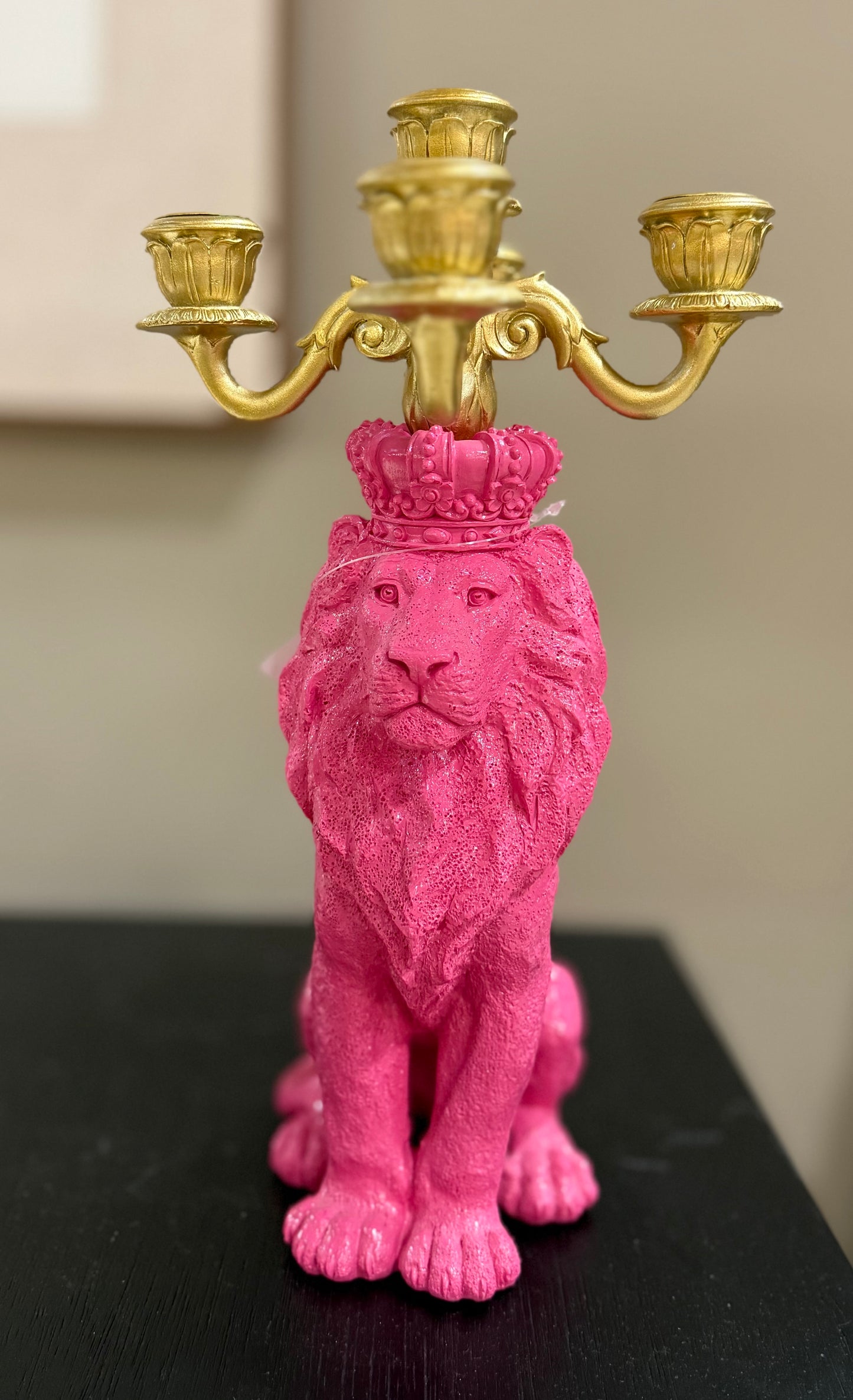 Rosa Löwen-Kerzenhalter – 5-armige Tierstatue 35,2 cm
