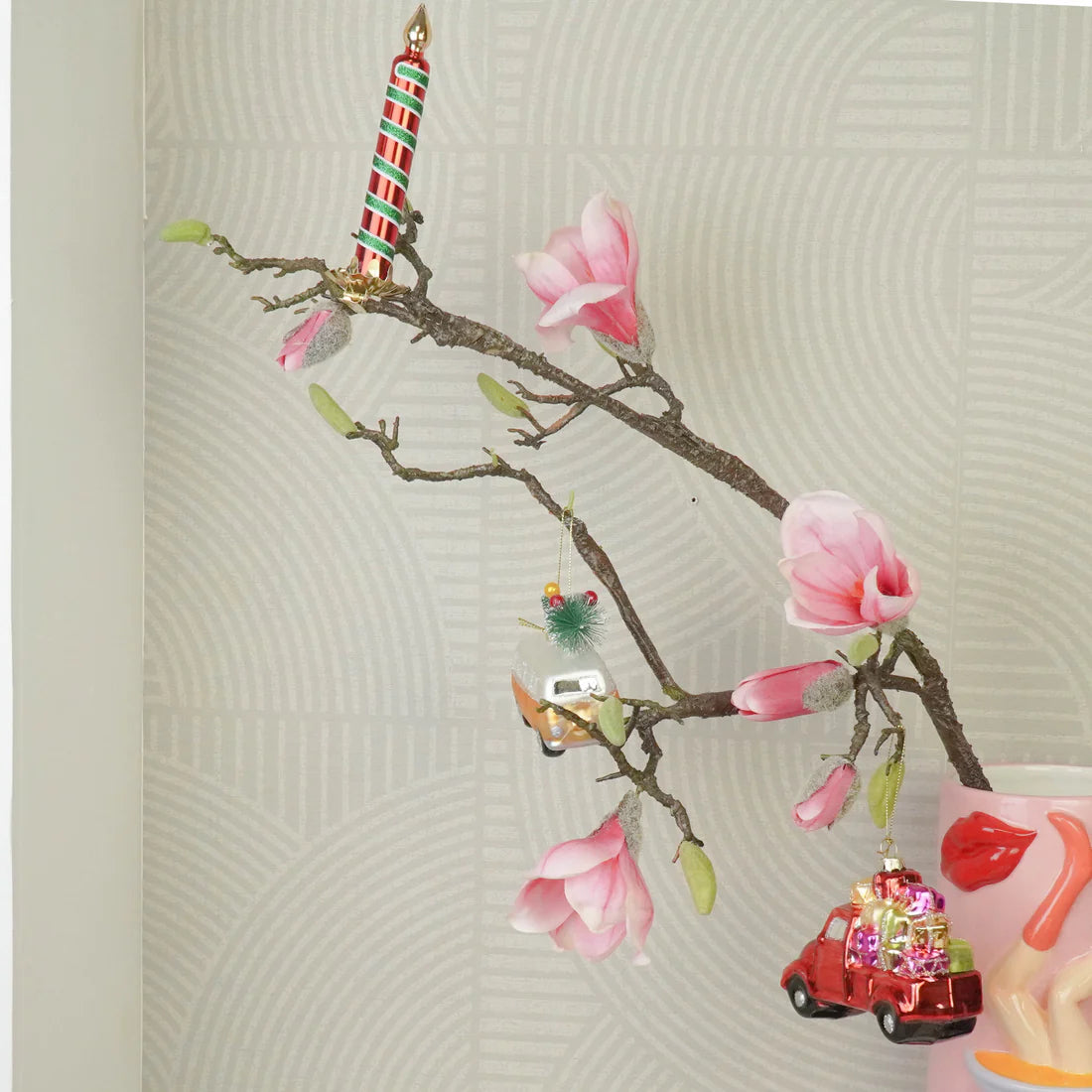 VW Bus Kerstbal Glas – 10 cm – Housevitamin Kerstornament met Boompje