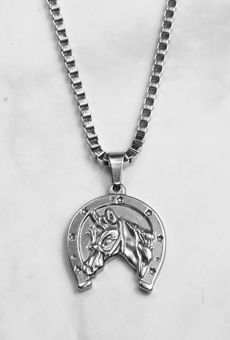 Zilverkleurige unisex ketting met hanger van hoefijzer en paard