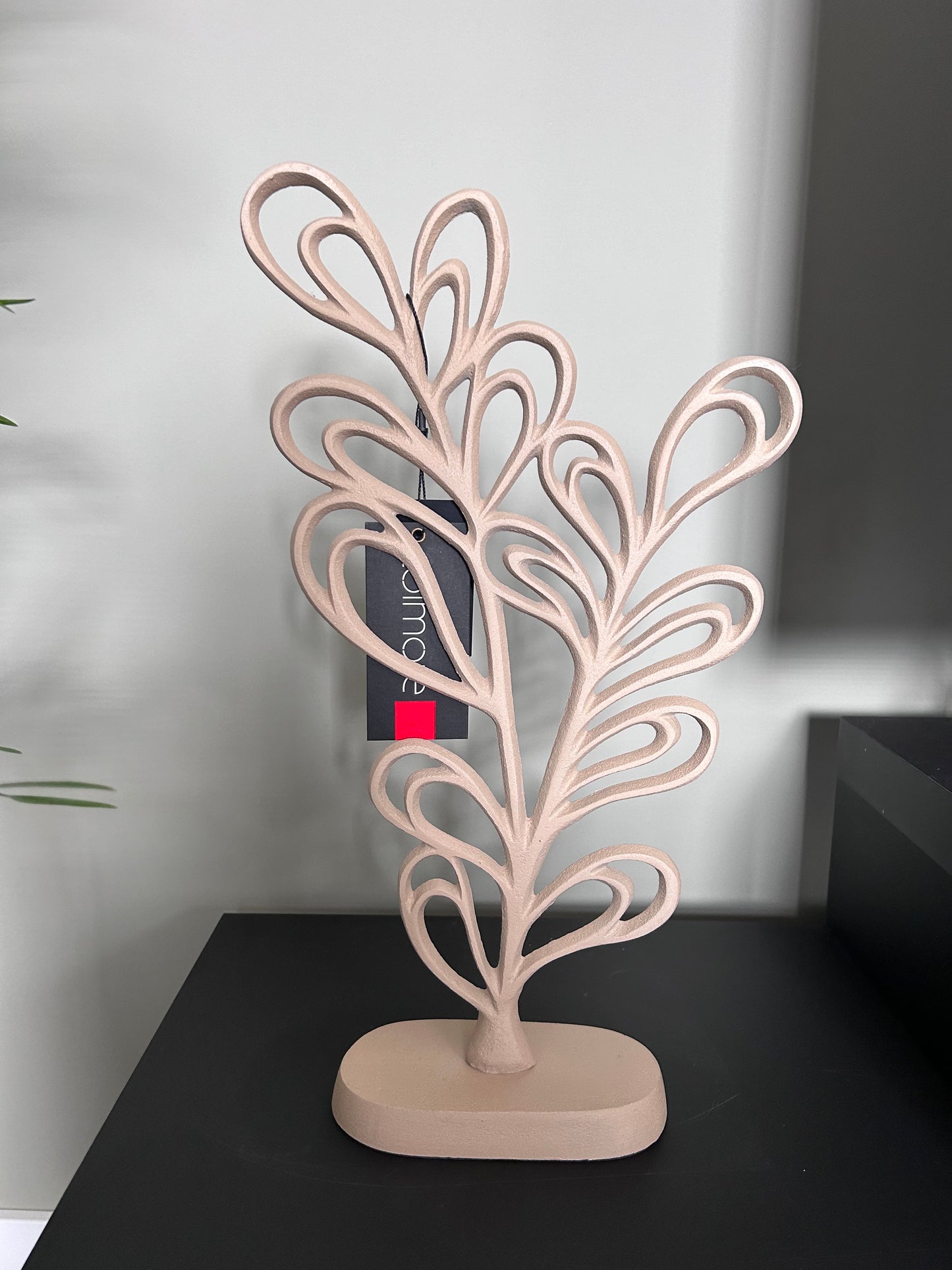 Ornament in de Vorm van een Bloem – Taupe Aluminium Bloemdecoratie (38 cm)