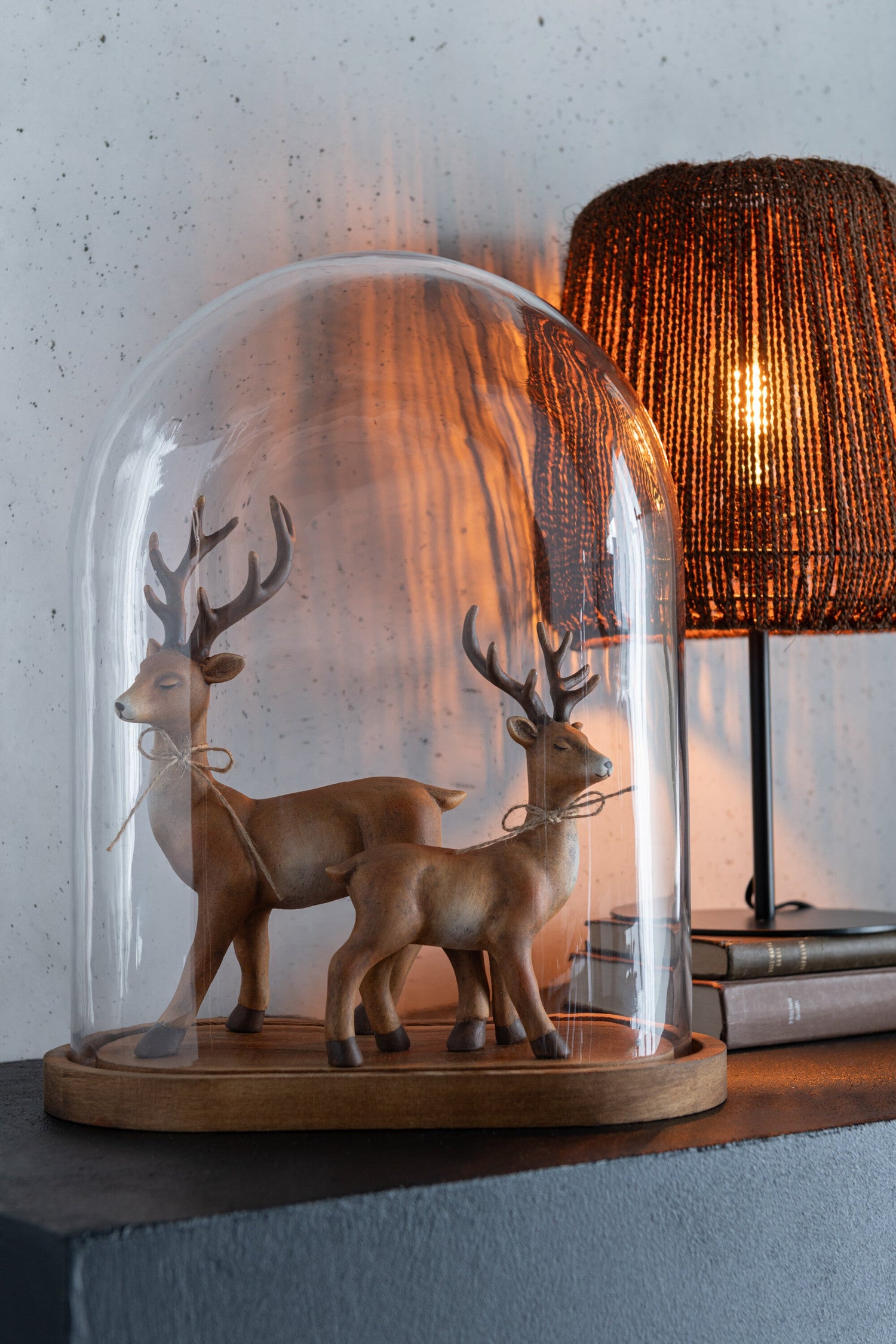 Collectie herten en rendieren woondecoratie – luxe beelden, muurcirkels en accessoires in dierenthema