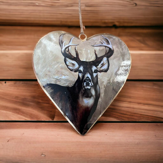 Beige metalen kerst hanger in hartvorm met afbeelding van een hert en gouden rand – 15,4 cm – Bell Arte