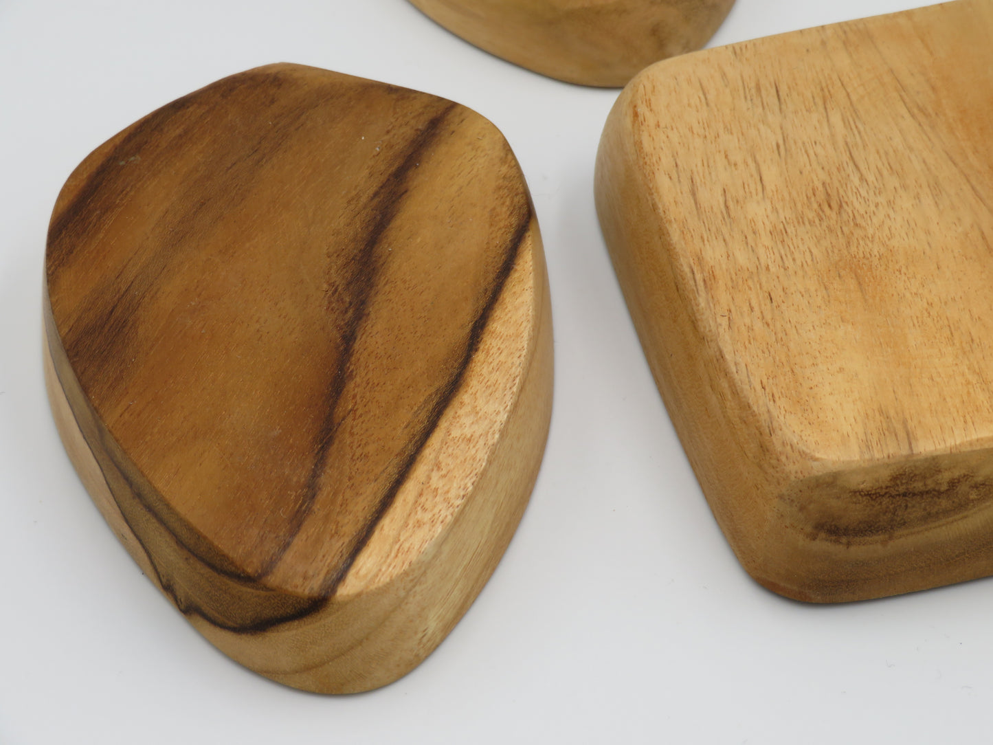 Kacangan Tulang Mix – decoratief houten bakje uit Indonesië