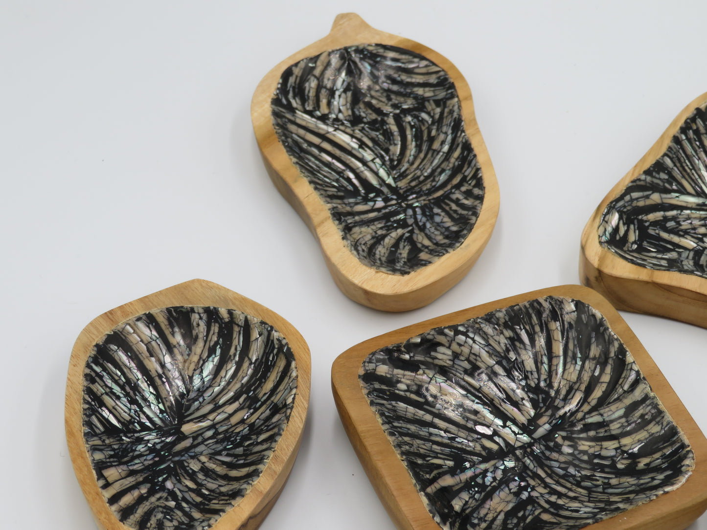Kacangan Tulang Mix – decoratief houten bakje uit Indonesië