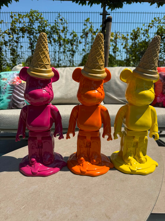 Ice Cream Bear – Smeltend Berenbeeld met IJshoorn