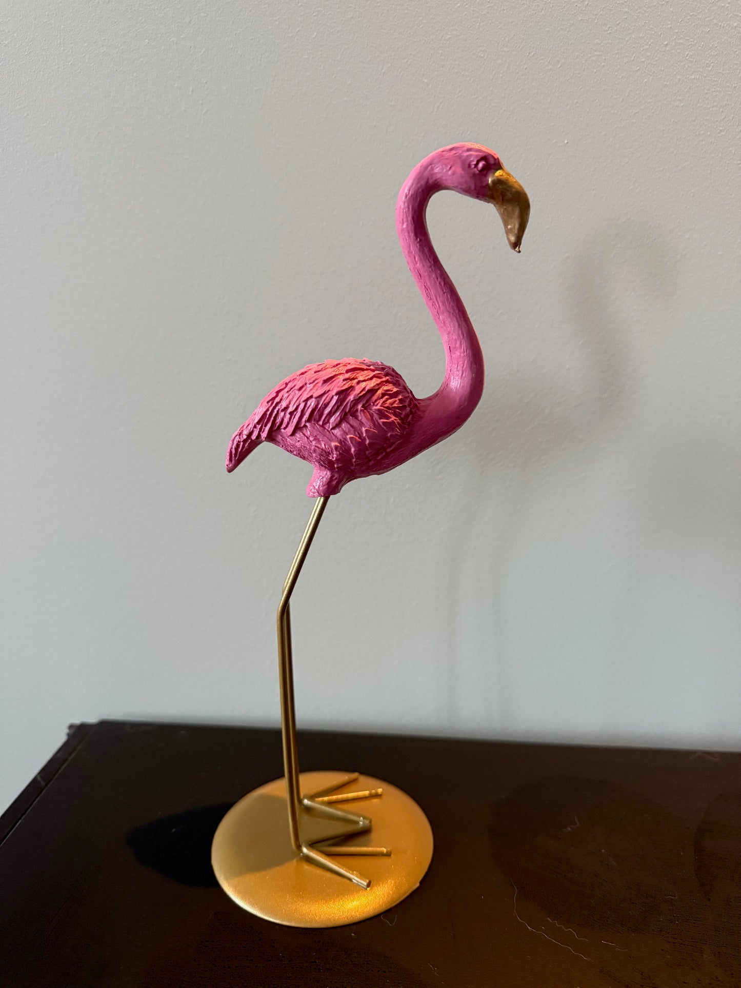Flamingo Statue – Pink or Light Pink – 17 or 26 cm