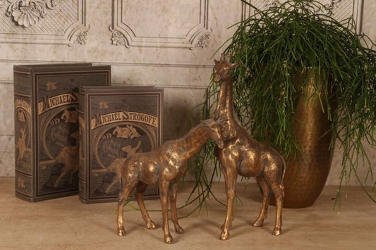 Goudkleurige giraffe beelden van Dutch Style – sierlijke woondecoratie in oud goud, los of als set