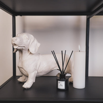 Beige Dackelstatue – 20 × 8 × 15 cm – Schlank &amp; Modern
