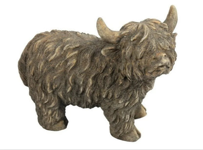 Countryfield beeld Hooglander Yuki S van polyresin in bruine uitvoering 14 cm