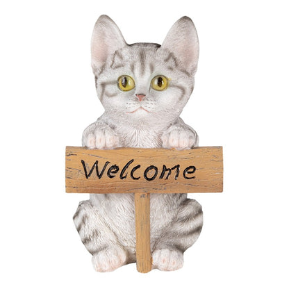 Grijs kattenbeeld met houten Welcome-bord – Clayre & Eef polyresin decoratie