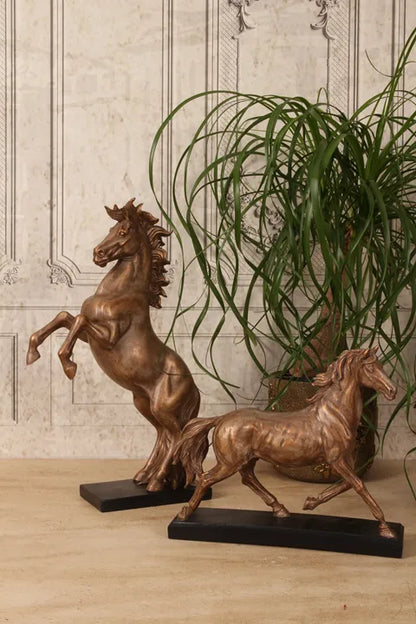 Gouden Paard Beeld op Voet – 25 cm – Dutch Style