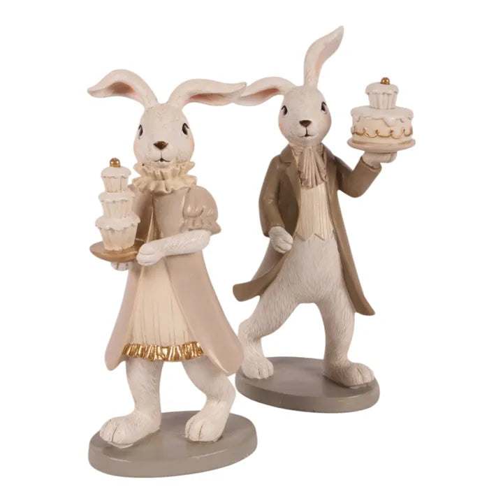 Paashaas met Taart – Beige – Mannetje of Vrouwtje – Dutch Style – 23 cm