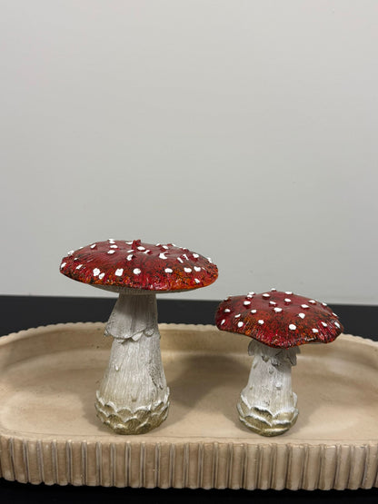 Set van 2 Rode Paddenstoelen met Boslook – 10 & 13 cm