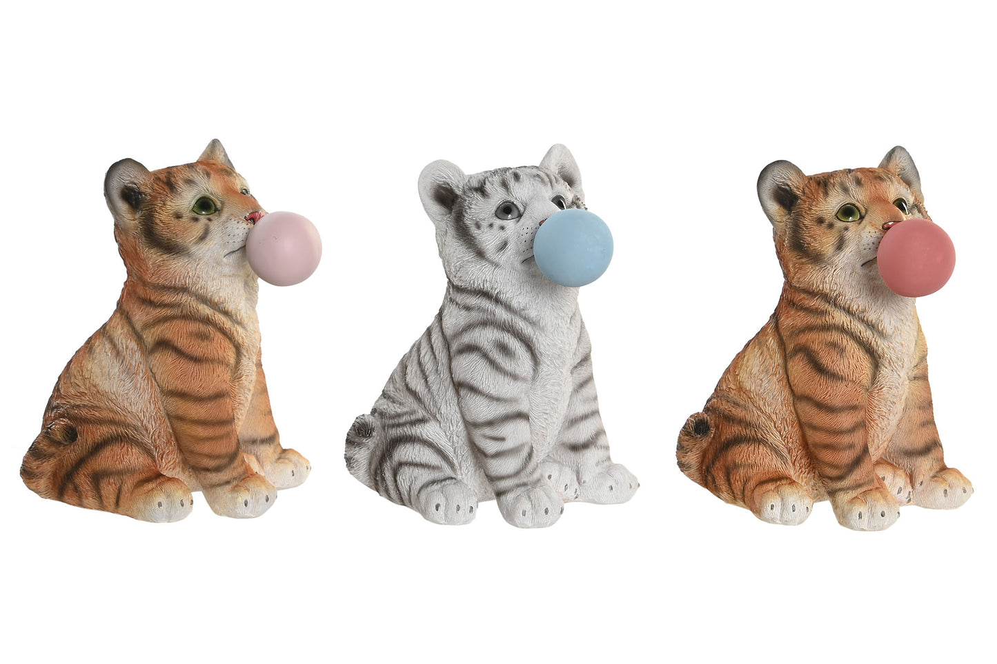Resin tijgerwelpje beeldje van 15 cm met kleurrijke kauwgombel, verkrijgbaar in verschillende uitvoeringen als speelse woondecoratie.