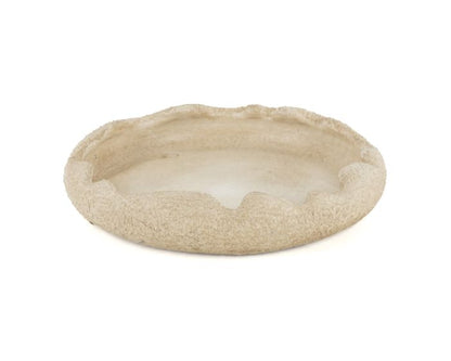 Beige decoratieve schaal van aardewerk met organische ruwe rand 23 cm