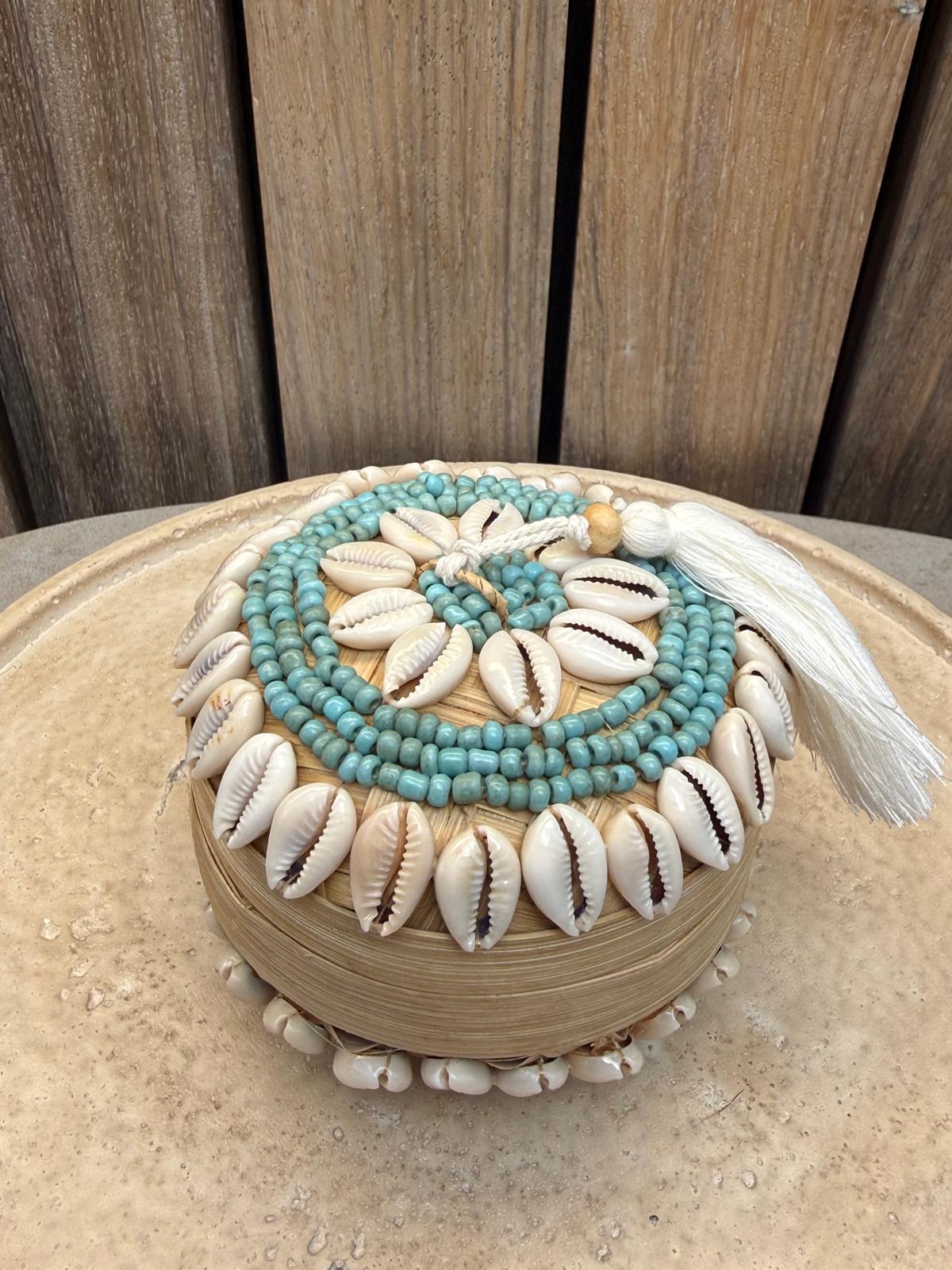 Handgemaakt Balinees Decoratief Doosje met Schelpen | Ø 11 x 8 cm