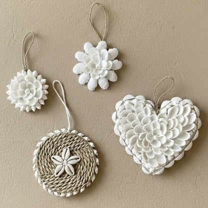Schelpenhart Wit – Handgemaakt in Indonesië – 12 x 15 cm