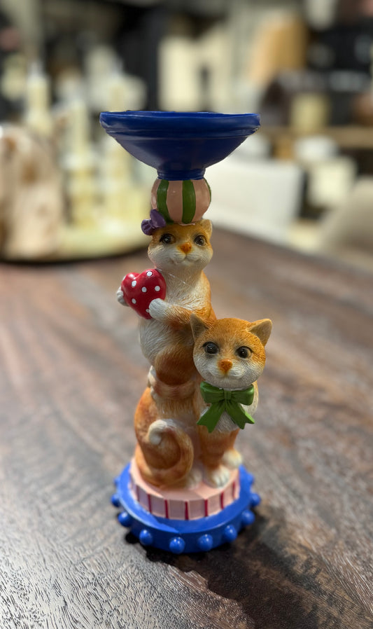 Katten kandelaar met strik, bal en hart – circusstijl woondecoratie – 25,9 cm