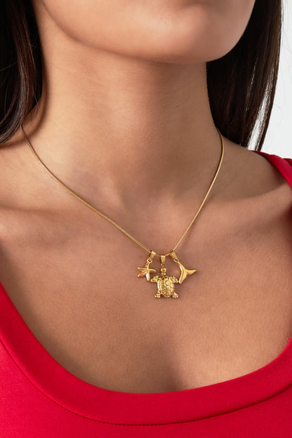 Sea Spirit Ketting – Oceaanbedels in Goudkleur