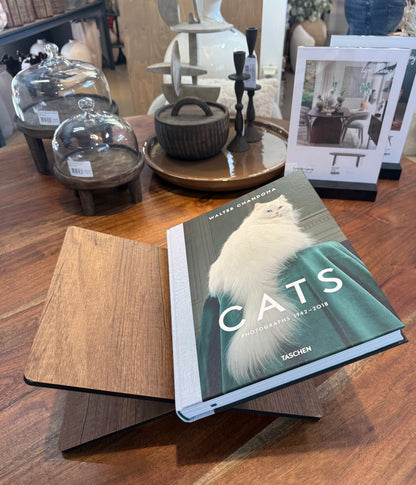 Cats Photobook – Luxury Cat Coffee Table Book (24x32 cm)