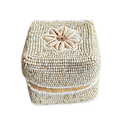 Handgemaakt Offermandje met Kralen & Schelpen – Zand | Bali Opbergdoosje 9 x 9 x 9 cm