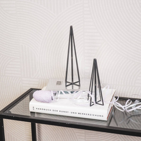 Zwarte glazen kerstboom in metalen frame – 15 cm – minimalistische kerstdecoratie