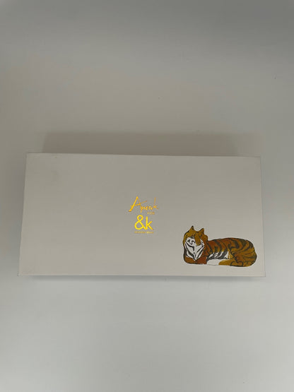 Reclining Tiger Porzellanschüssel – Einzigartig &amp; Spülmaschinenfest (25 cm)