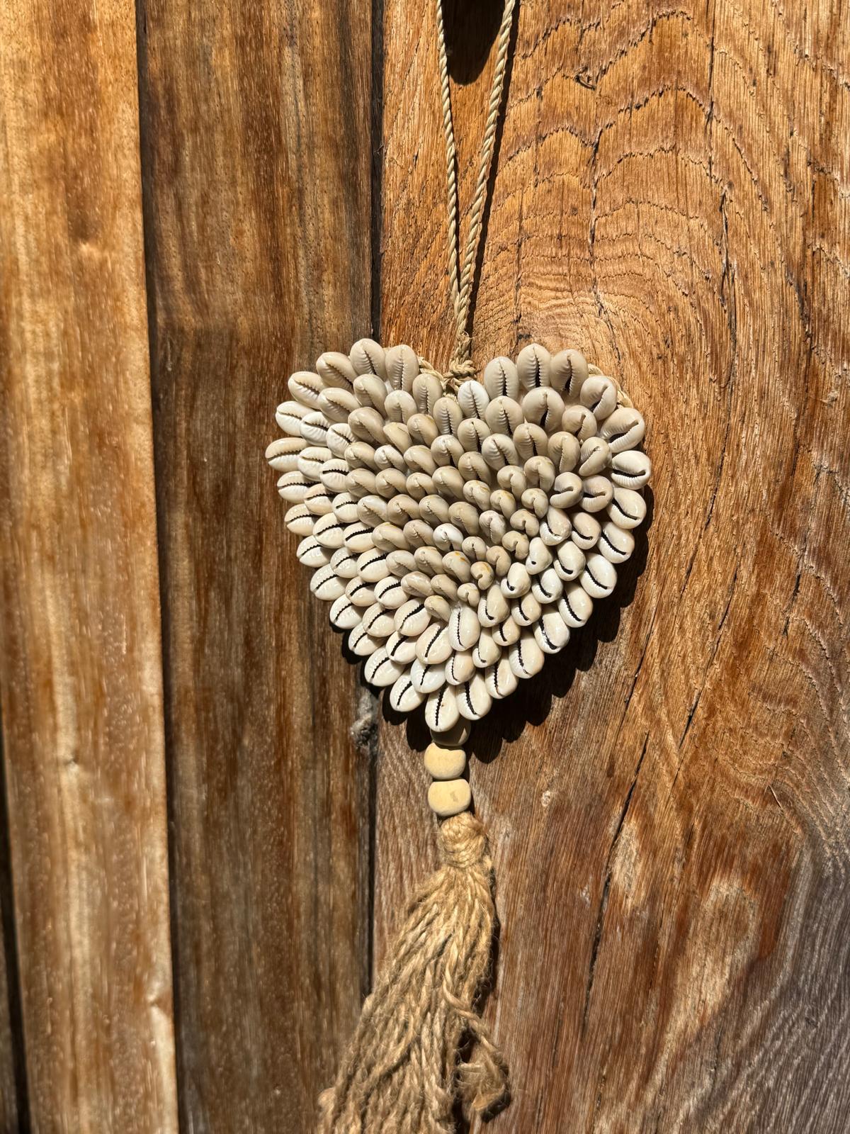 Handgemaakt Schelpenhart met Kwast - Naturel