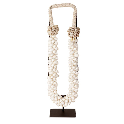 Handgemaakte Schelpenketting op Standaard – Indonesië – 52 cm