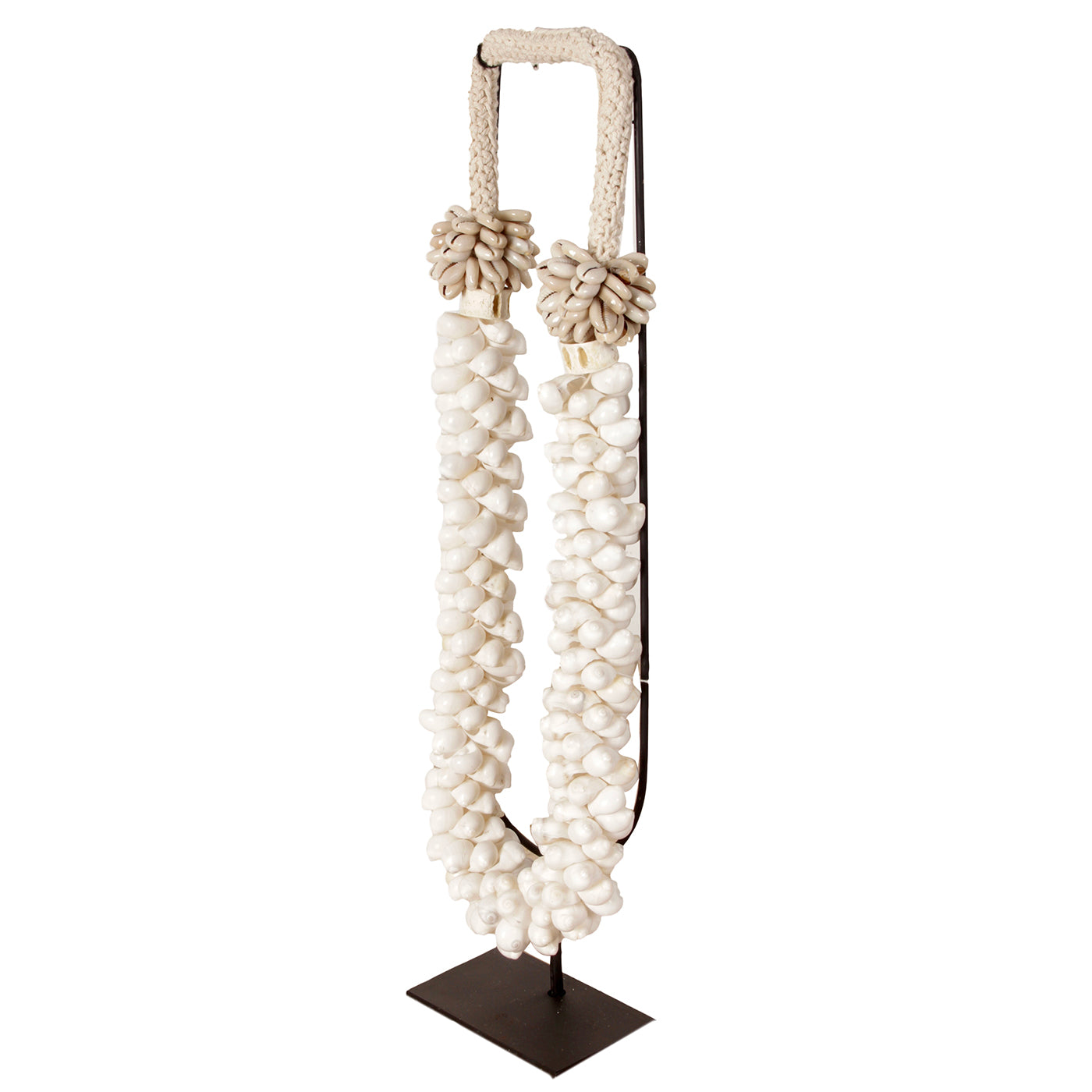 Handgemaakte Schelpenketting op Standaard – Indonesië – 52 cm