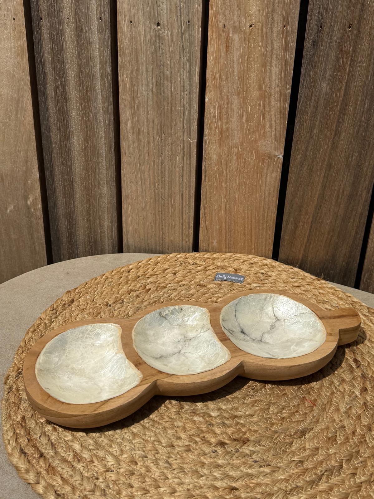 Handgemaakte Houten Serveerplank met Capiz Schelp – Kacangan – Verkrijgbaar in 2 Maten