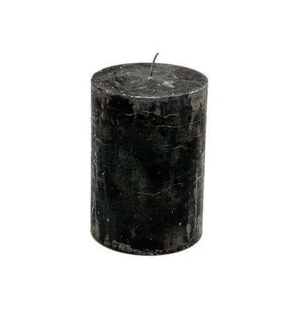 Zwarte Stompkaars – Branded by – Ø 7 x H 10 cm