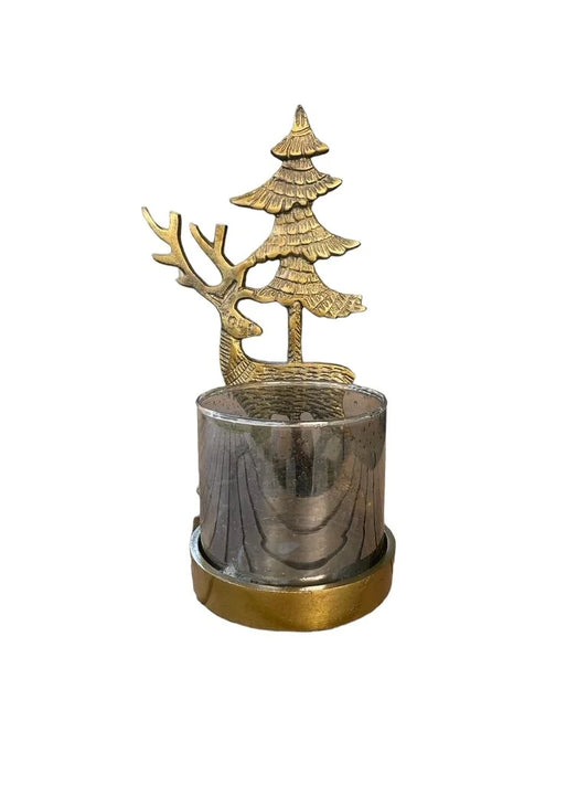 Theelichthouder goud rendier met kerstboom – Colmore – luxe kerstdecoratie van metaal en glas