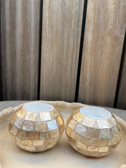 Handgemaakte Waxinelichthouder van Schelp – Parelmoer – 8 x 6 cm | Bali