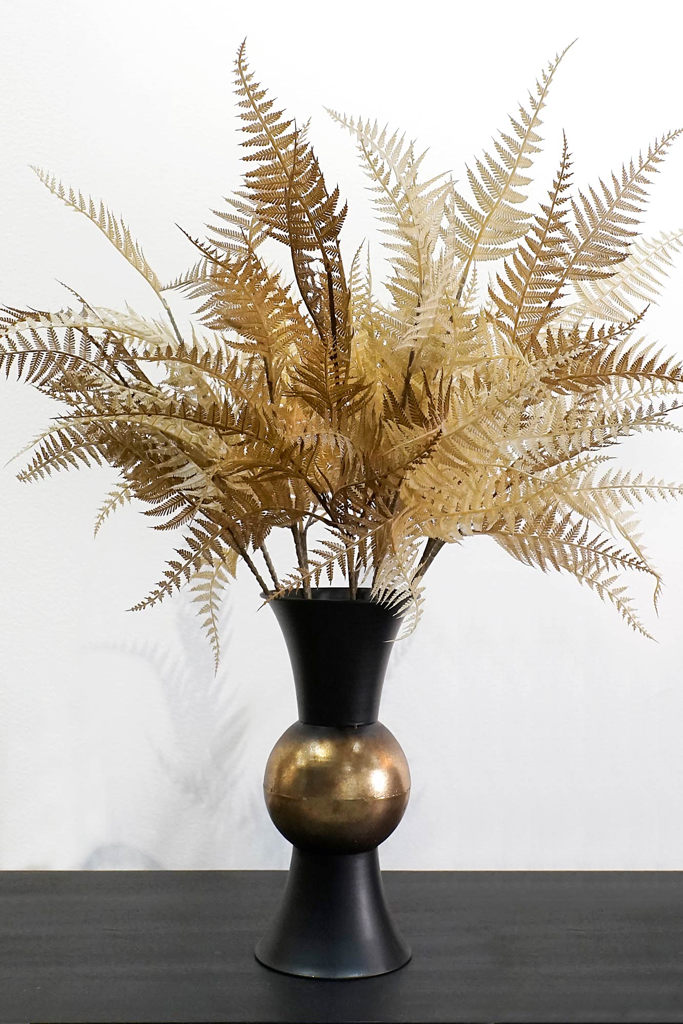 Design Vase Metal – 32 cm High – Black with Gold Ball – Industrial Chic