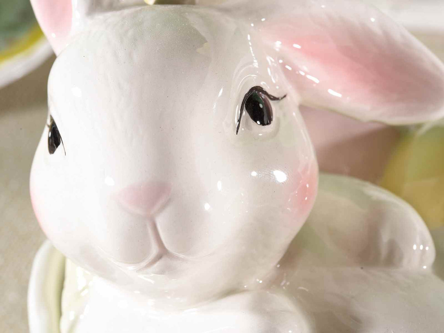 Keramik Hase Osternest mit Deckel – Hasenkörbchen mit Schleife