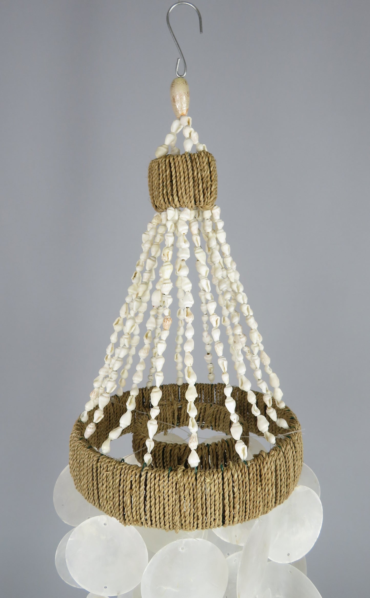 Schelpen windgong wit – handgemaakt in Indonesië – 60 cm